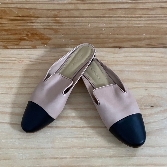 MARC FISHER Light Pink Leather Studded Cap Toe Mules - Picture 1 of 11